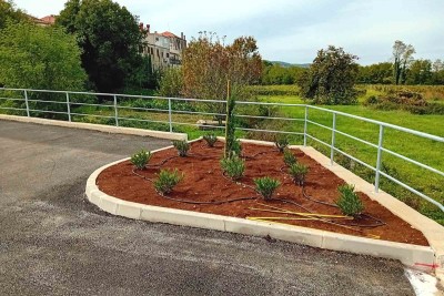 Uredjen parking_Gruda_Budi kao Cvijeto (10).jpg